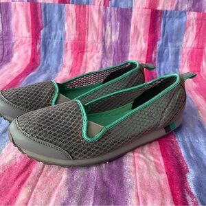 Clark’s water shoes grey and teal size 9.5